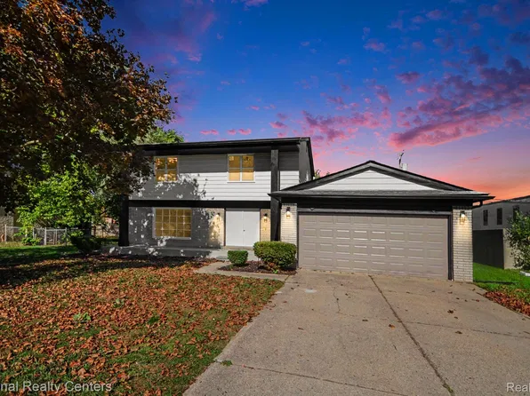 18444 Addison Dr, Southfield, MI 48075