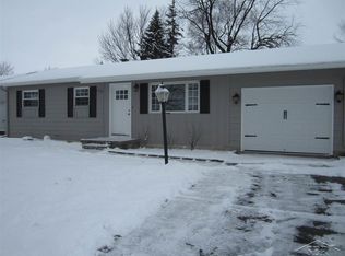 932 Ridgeland Dr, Saginaw, MI 48604