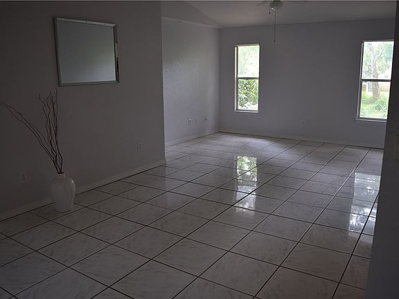 3rd image of 146 46th Ct