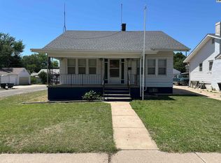 401 Stout St, Pratt, KS 67124