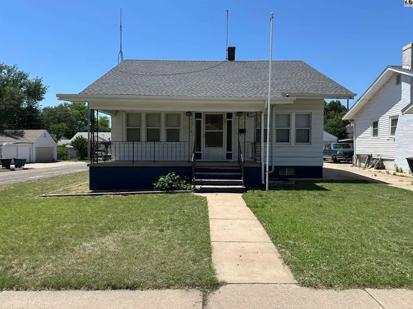 401 Stout St, Pratt, KS 67124
