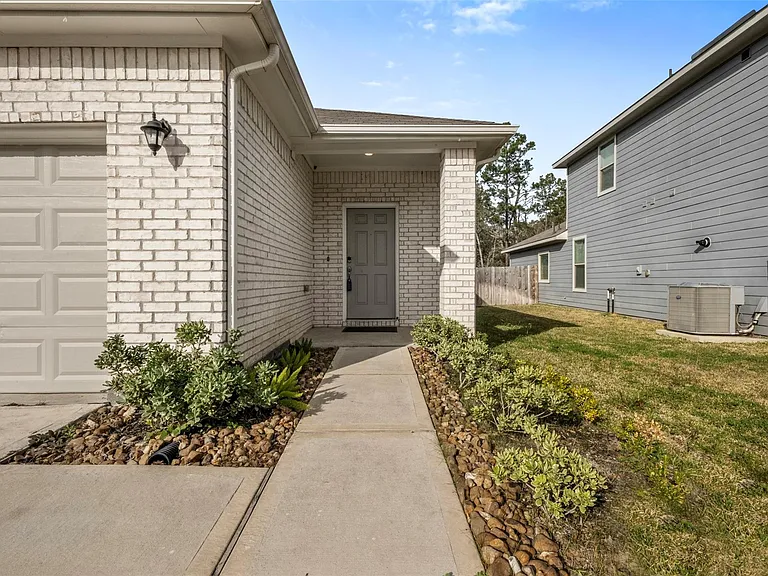 21214 George Vancouver Ct — Photo 4