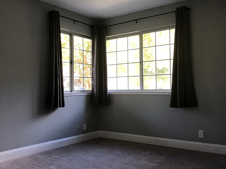 7677 Auburn Ridge Ct — Photo 9