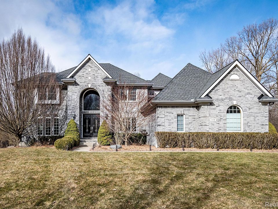 1st image of 1378 Regents Park Ct