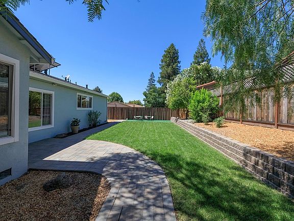 3rd image of 5261 Jomar Dr