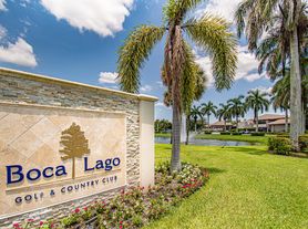 8334 Cypress Ln, Boca Raton, FL