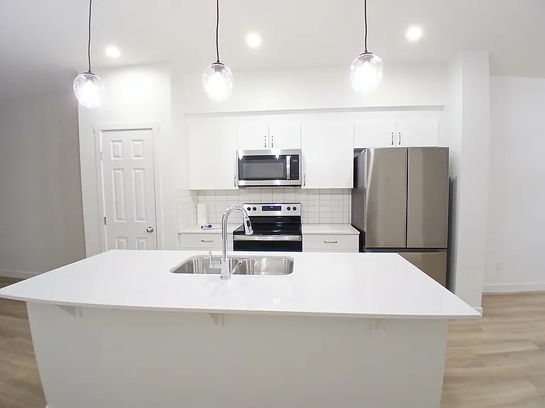 5144 Kinney Pl SW #UPPER — Photo 4