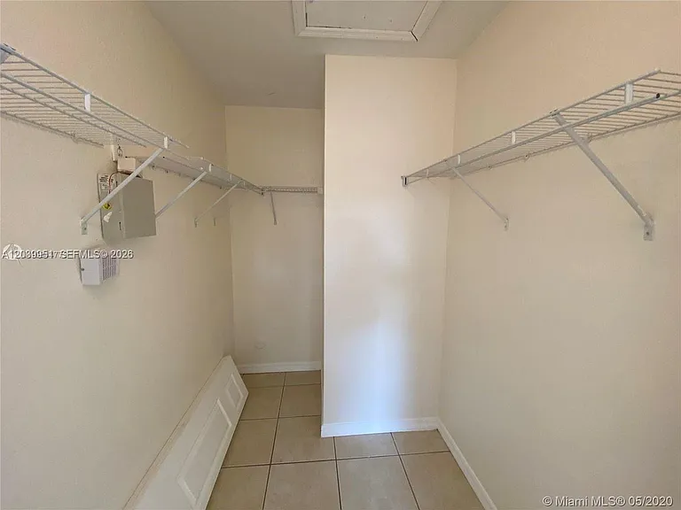 930 NE 34th Ave #202 — Photo 26