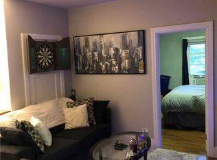 93 Deer Park Ave APT 9, Babylon, NY 11702