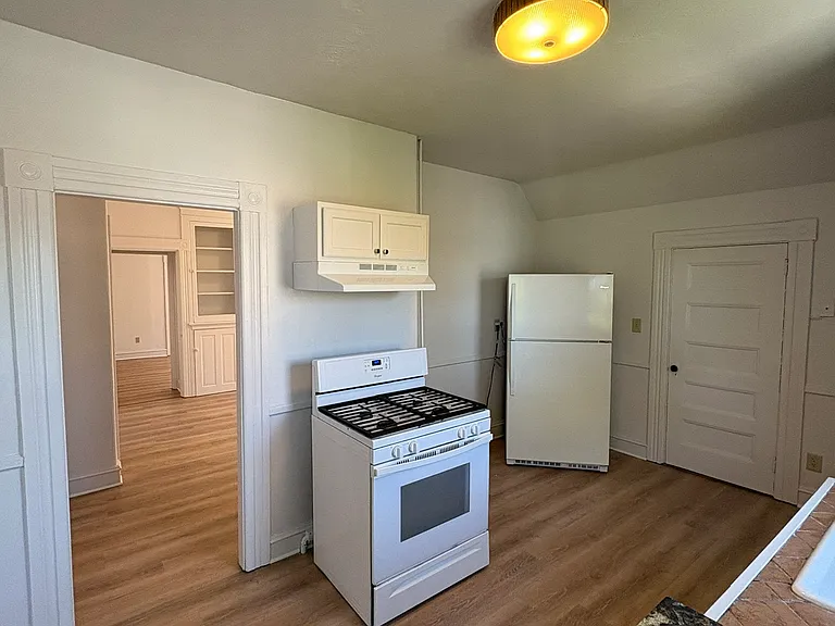 105 America St #3 — Photo 7