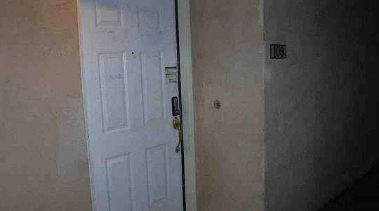 4th image of 550 Camino De La Reina Unit 109