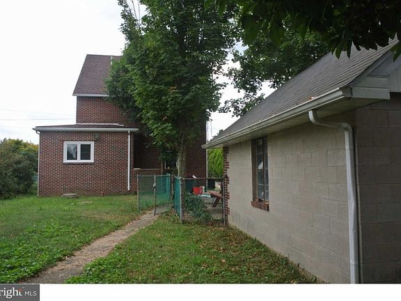 4th image of 3070 N West Blvd