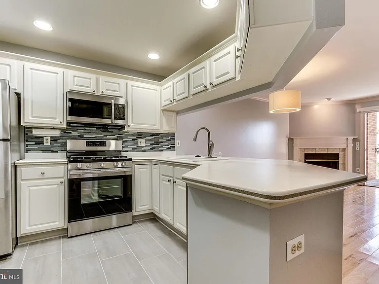 6924 Fairfax Dr #308 — Photo 19
