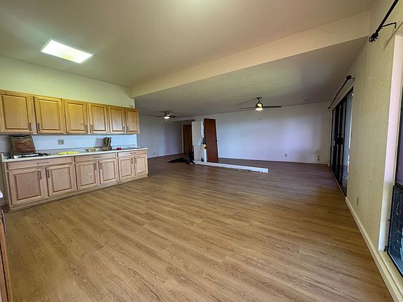 4th image of 98-673 Kaahele St