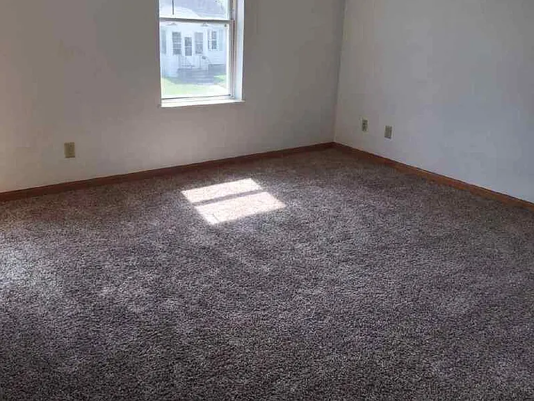 1733 Smith St — Photo 9