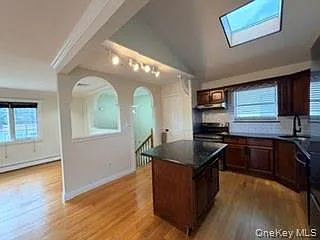 23 W Alhambra Ave — Photo 4