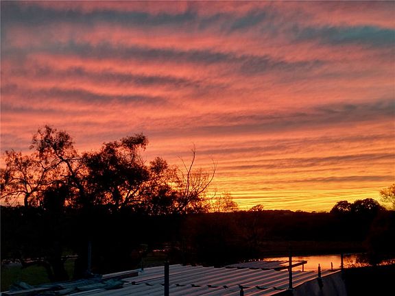 3rd image of 167 Buckeye Knoll Rd