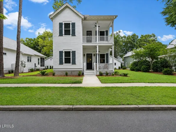 37 Park Sq S, Beaufort, SC 29907