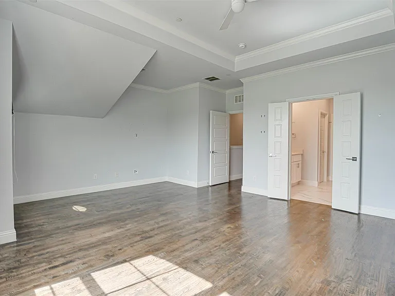 8447 Jacobs St — Photo 17
