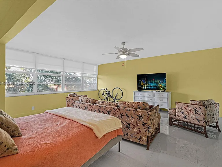 4280 Galt Ocean Dr #2F — Photo 37