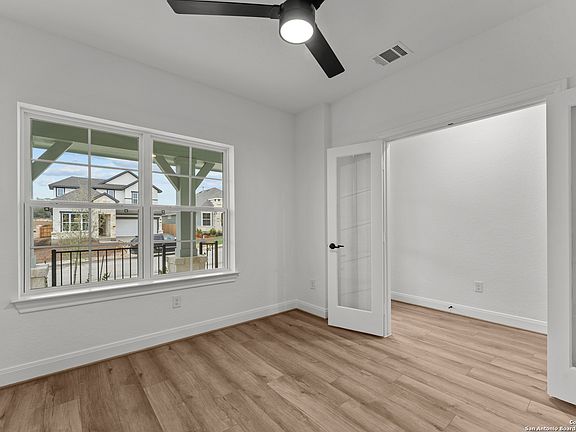 4th image of 2615 Vistablue ln