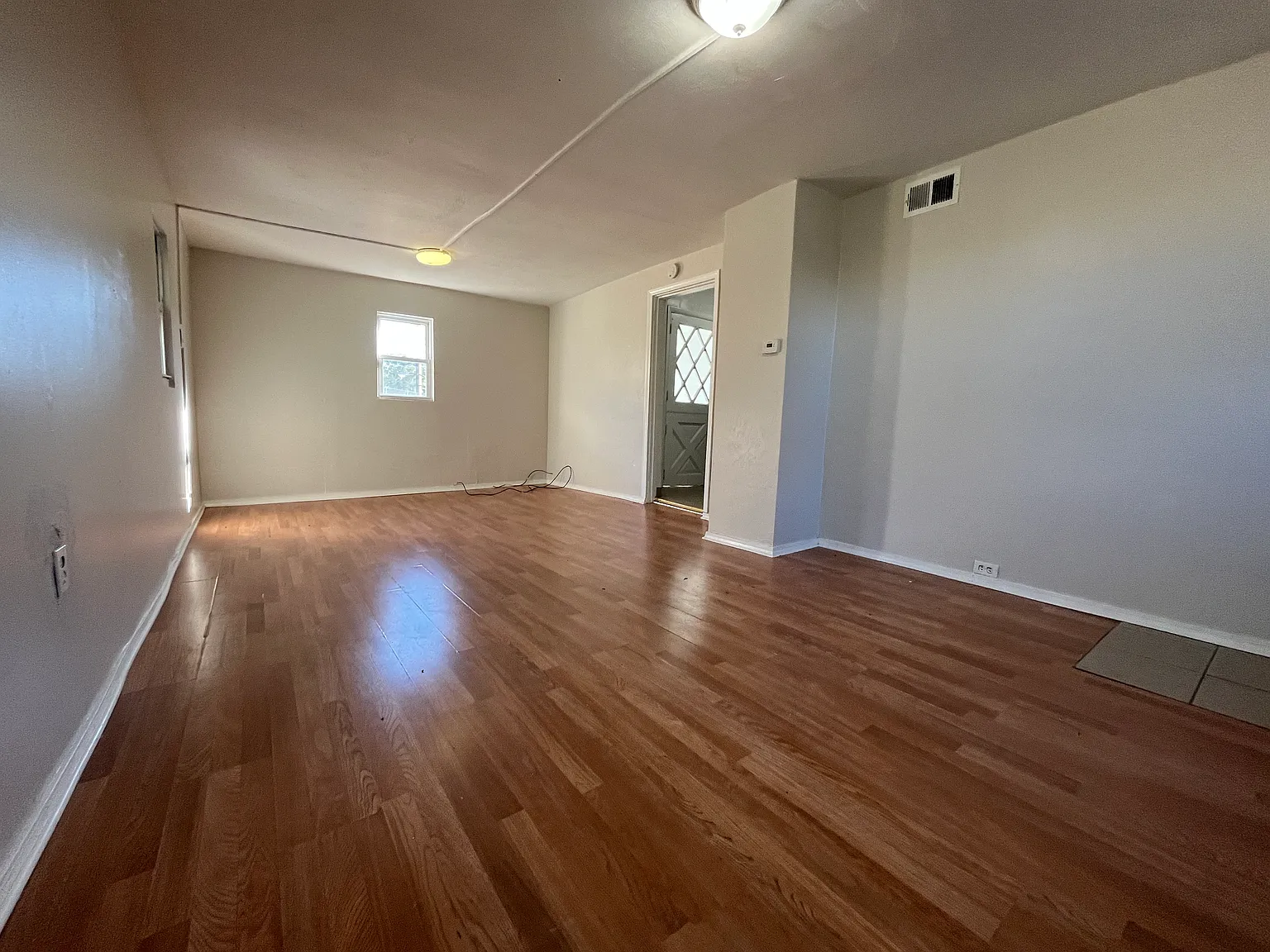 1 bed, $725 — Photo 3