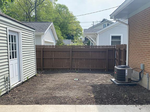 4th image of 2645 Richards Dr SE