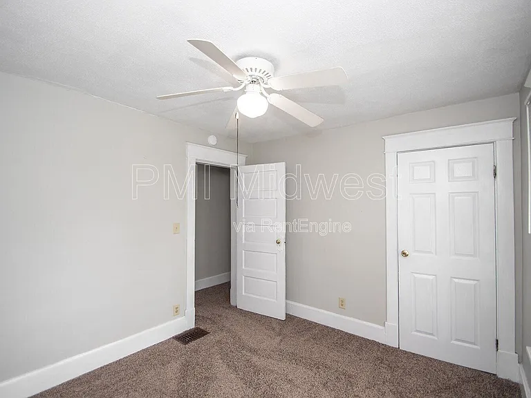 1541 E Ohio St — Photo 23
