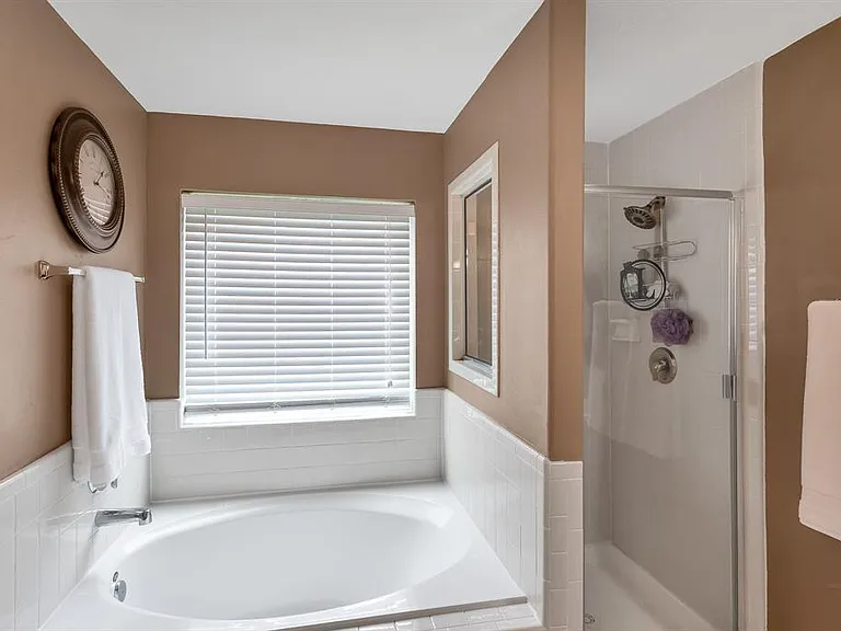 24514 Cobble Canyon Ln — Photo 13