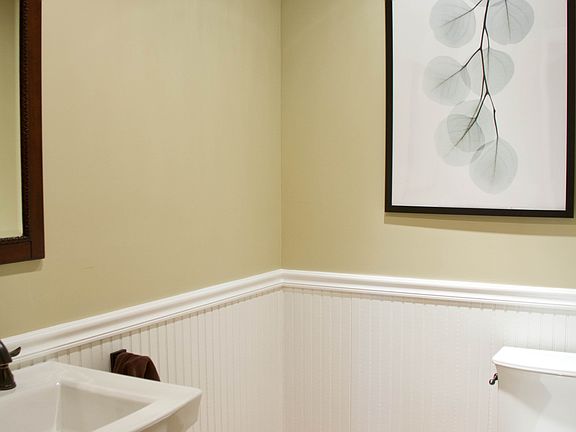 1/2 bath