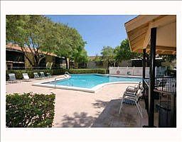2nd image of 3814 N Oak Dr Unit L52