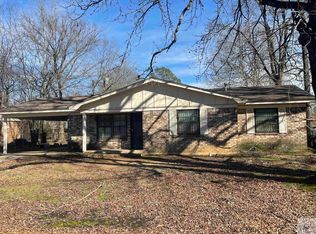 2209 Harrison Ln, Texarkana, TX 75501
