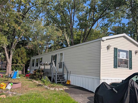 2nd image of 69 Manchester Street #13