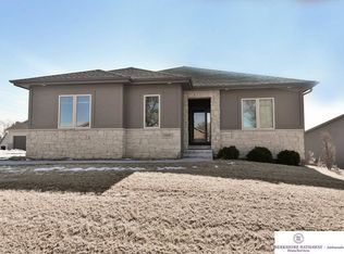 14419 Read St, Bennington, NE 68007