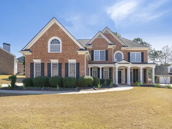 130 Candler Ct, Fayetteville, GA 30215