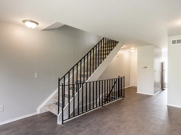Cityside Apartments and Townhomes — Photo 22