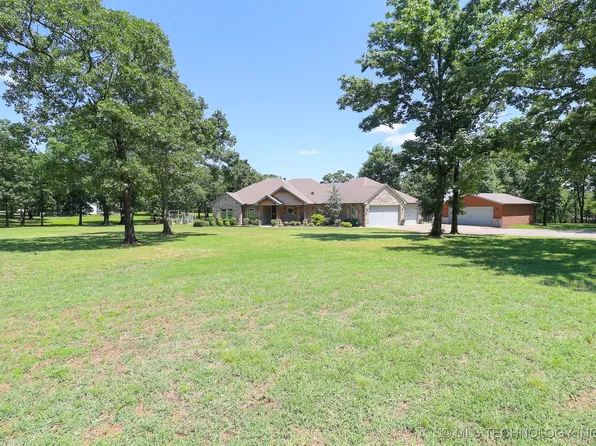 17061 S Creekwood Trl, Claremore, OK 74017