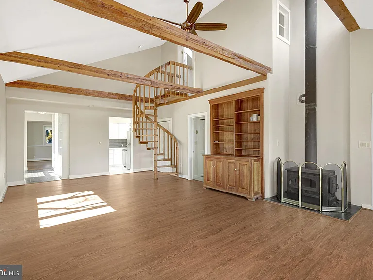 2031 Hillside Dr — Photo 70