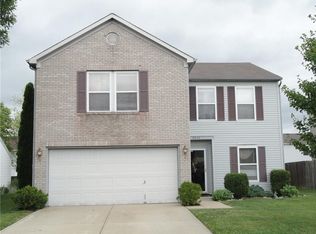 6824 W Raleigh Dr, McCordsville, IN 46055