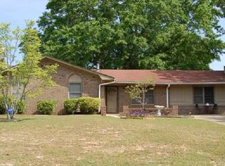 203 Valencia Cir, Centerville, GA 31028