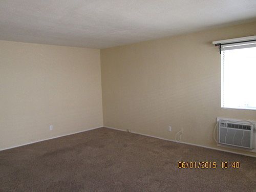 1st image of 547 E Almond Ave