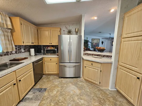 2967 Dollar Bonnet Ln #984, Lakeland, FL 33810