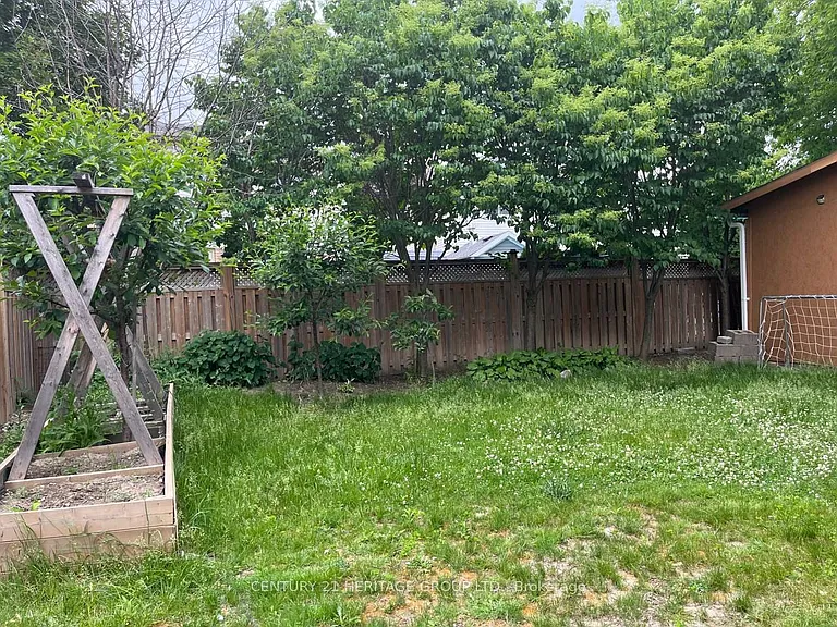 45 Stiver Dr — Photo 17