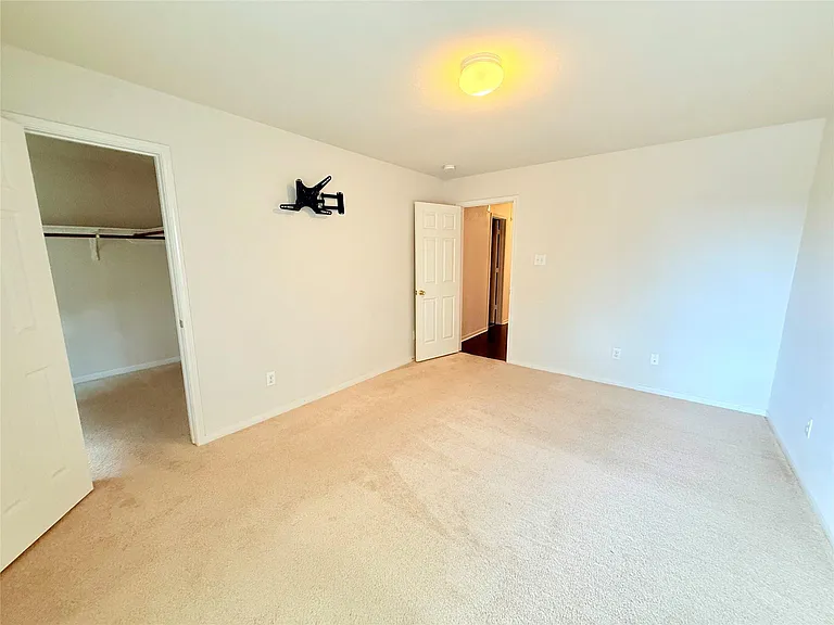 14819 Grove Canyon Ct — Photo 21