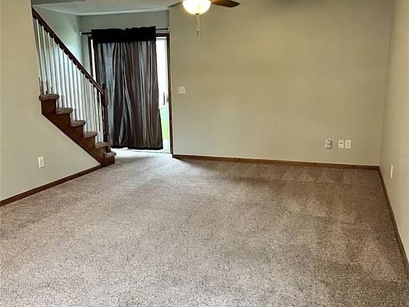 5th image of 1611 SW Highland Dr