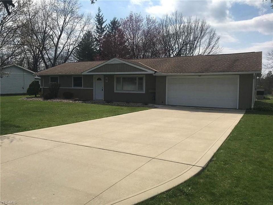 1st image of 8768 Parkdale Dr