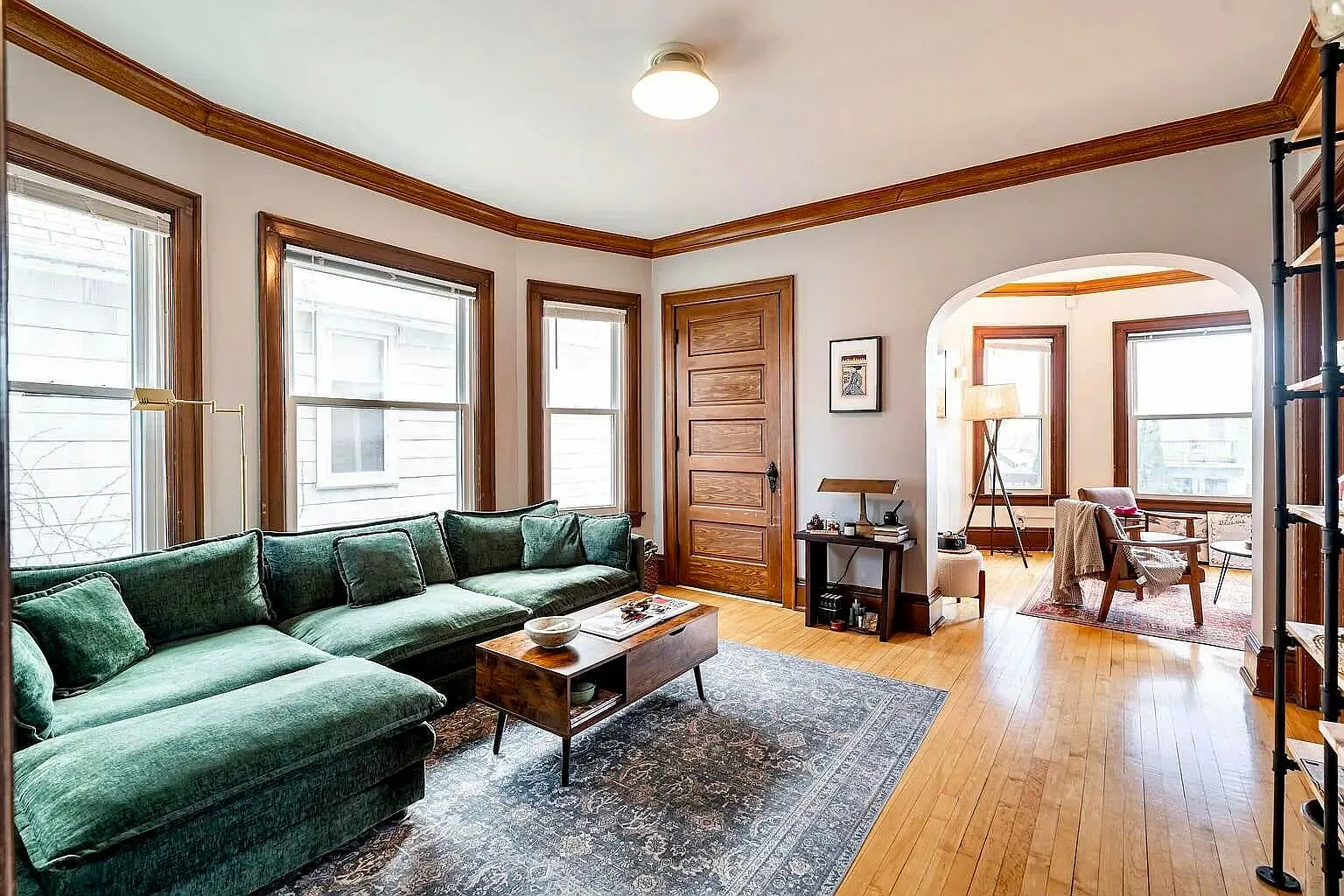 3 bed, 1243 sqft, $1,850 — Photo 3