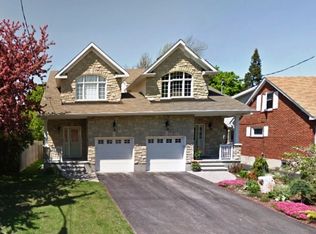 301 Avondale Ave #B, Ottawa, ON K1Z 7G7