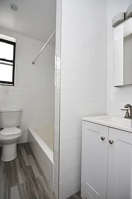 Rented by Bohemia Realty Group | media 17