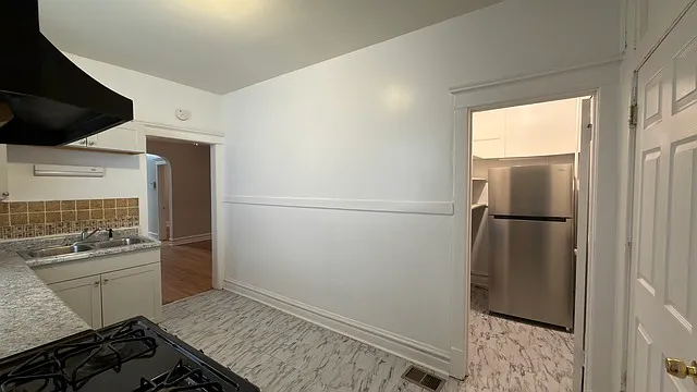 3912 W Jackson Blvd #1 — Photo 17
